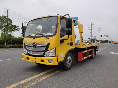 成都金牛紧急修车 换汽车电瓶 拖车